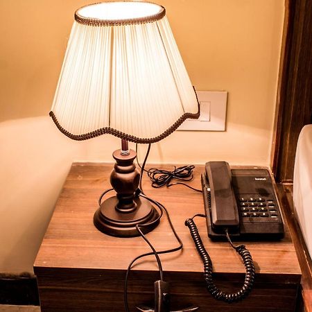 Lav Kush International Hotell Varanasi Exteriör bild
